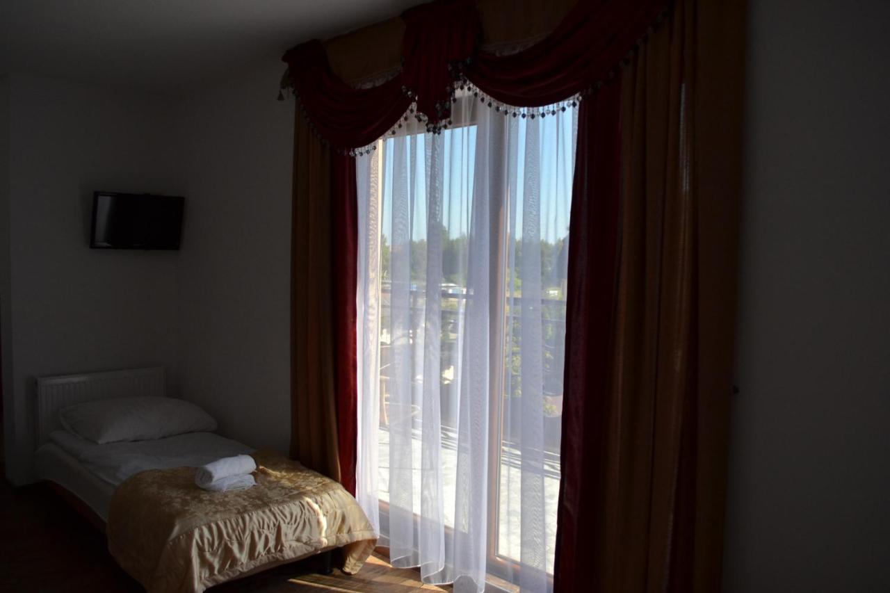Gosciniec Kaszebe Bed & Breakfast เวบา ภายนอก รูปภาพ