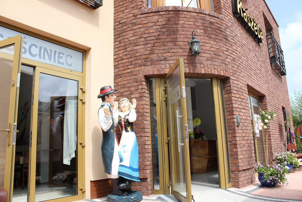 Gosciniec Kaszebe Bed & Breakfast เวบา ภายนอก รูปภาพ