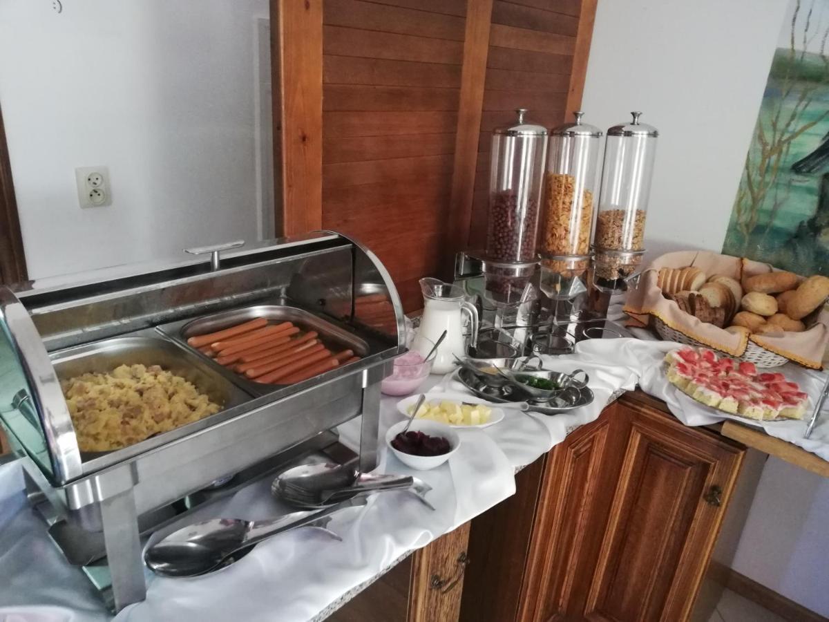 Gosciniec Kaszebe Bed & Breakfast เวบา ภายนอก รูปภาพ
