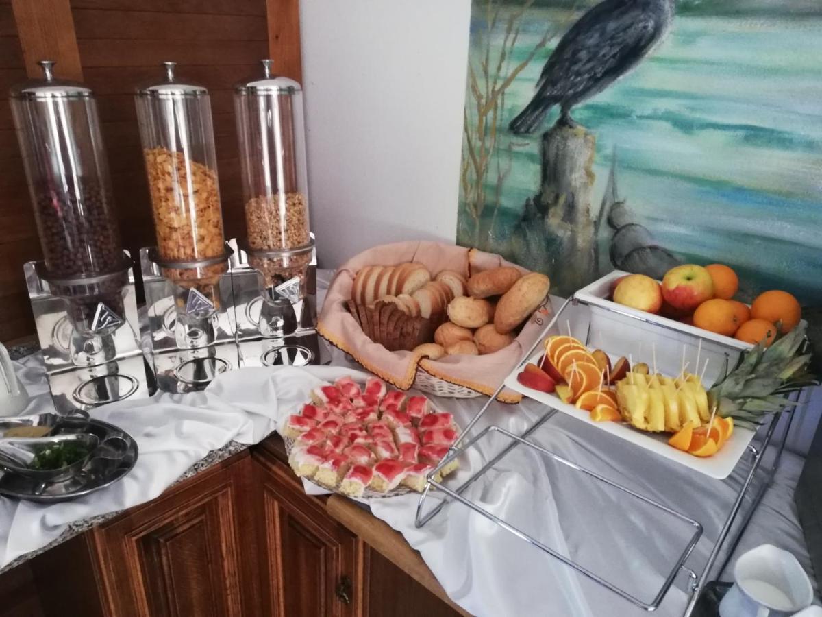 Gosciniec Kaszebe Bed & Breakfast เวบา ภายนอก รูปภาพ